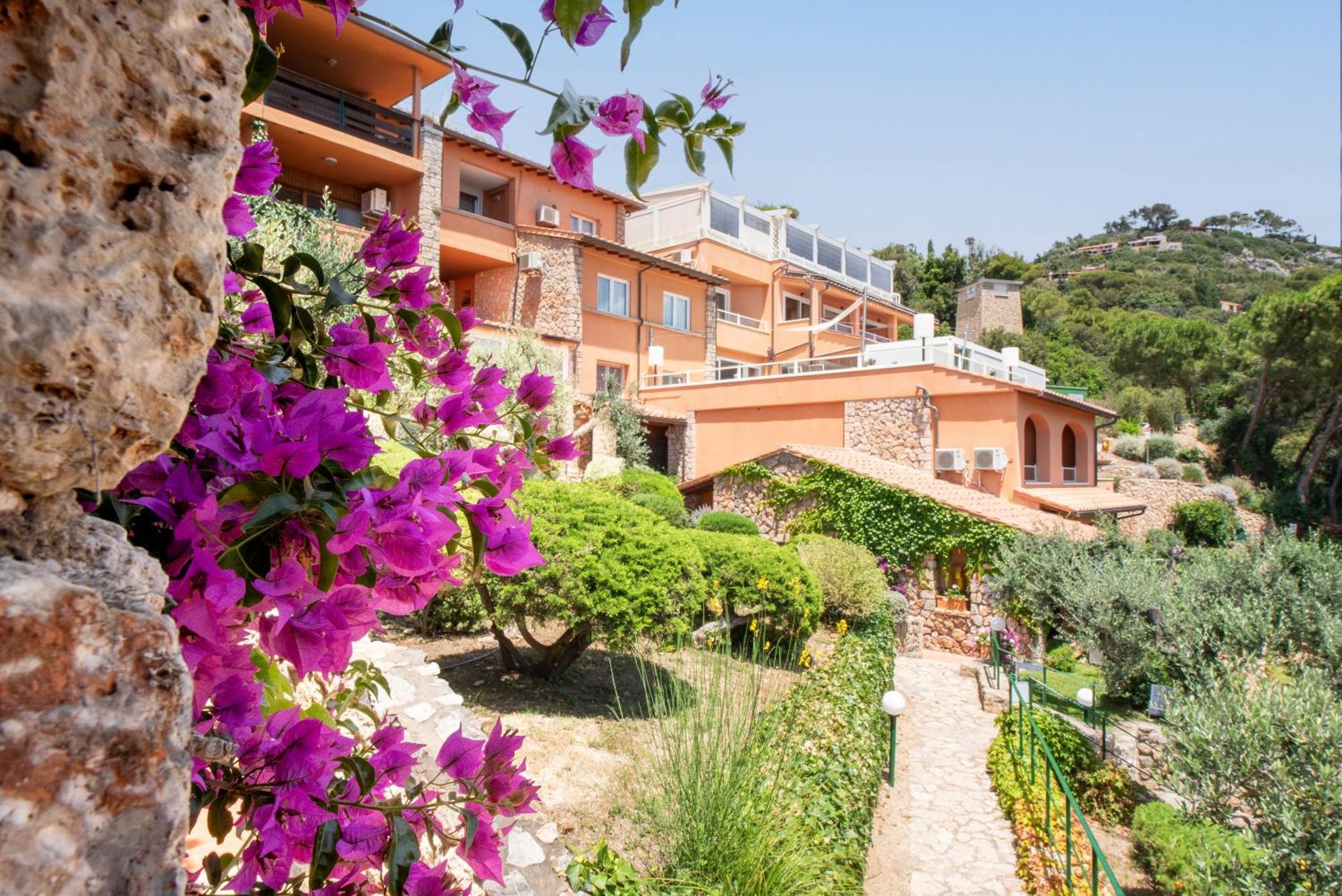 Boutique Hotel Torre Di Cala Piccola Porto Santo Stefano  Exteriör bild