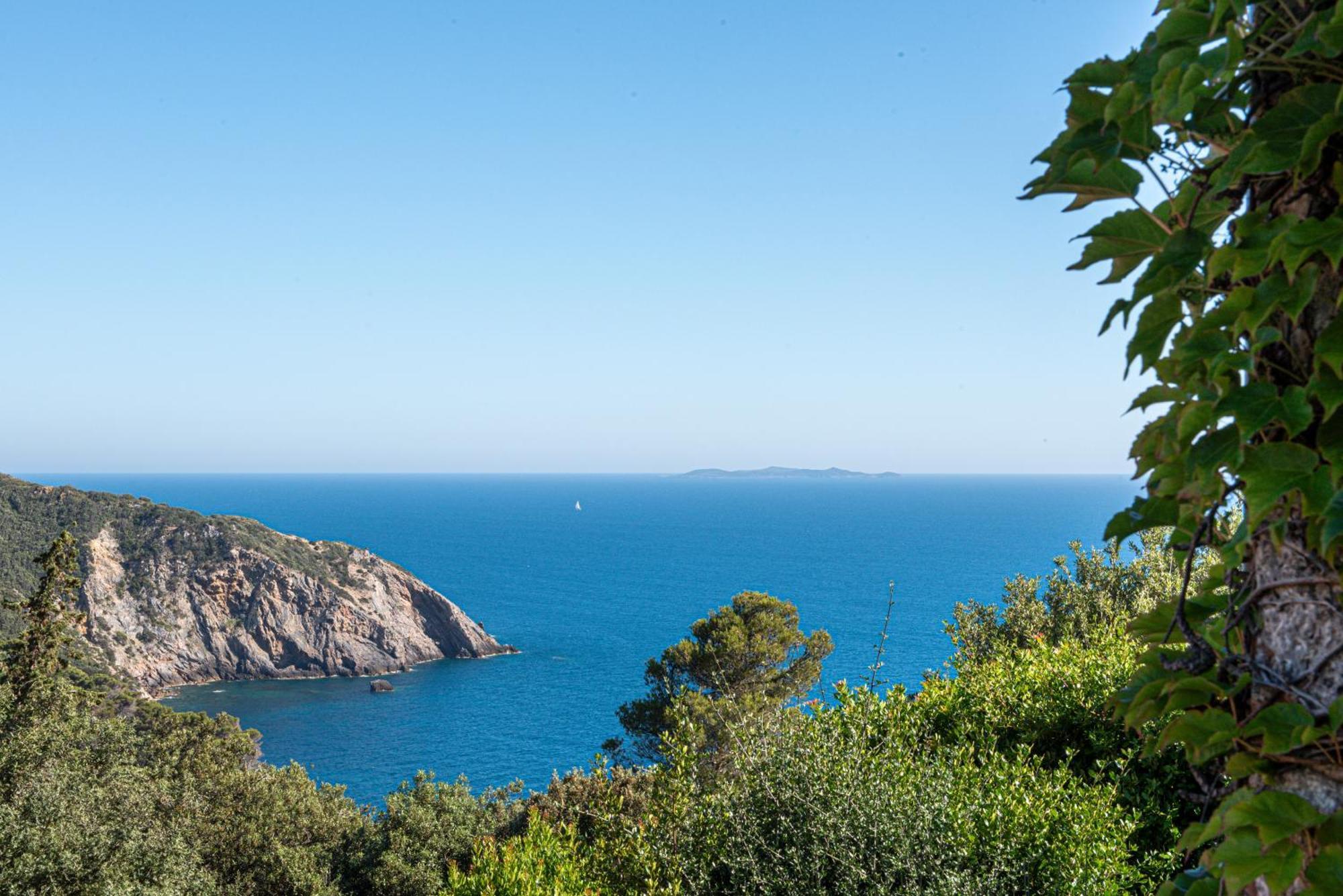 Boutique Hotel Torre Di Cala Piccola Porto Santo Stefano  Exteriör bild